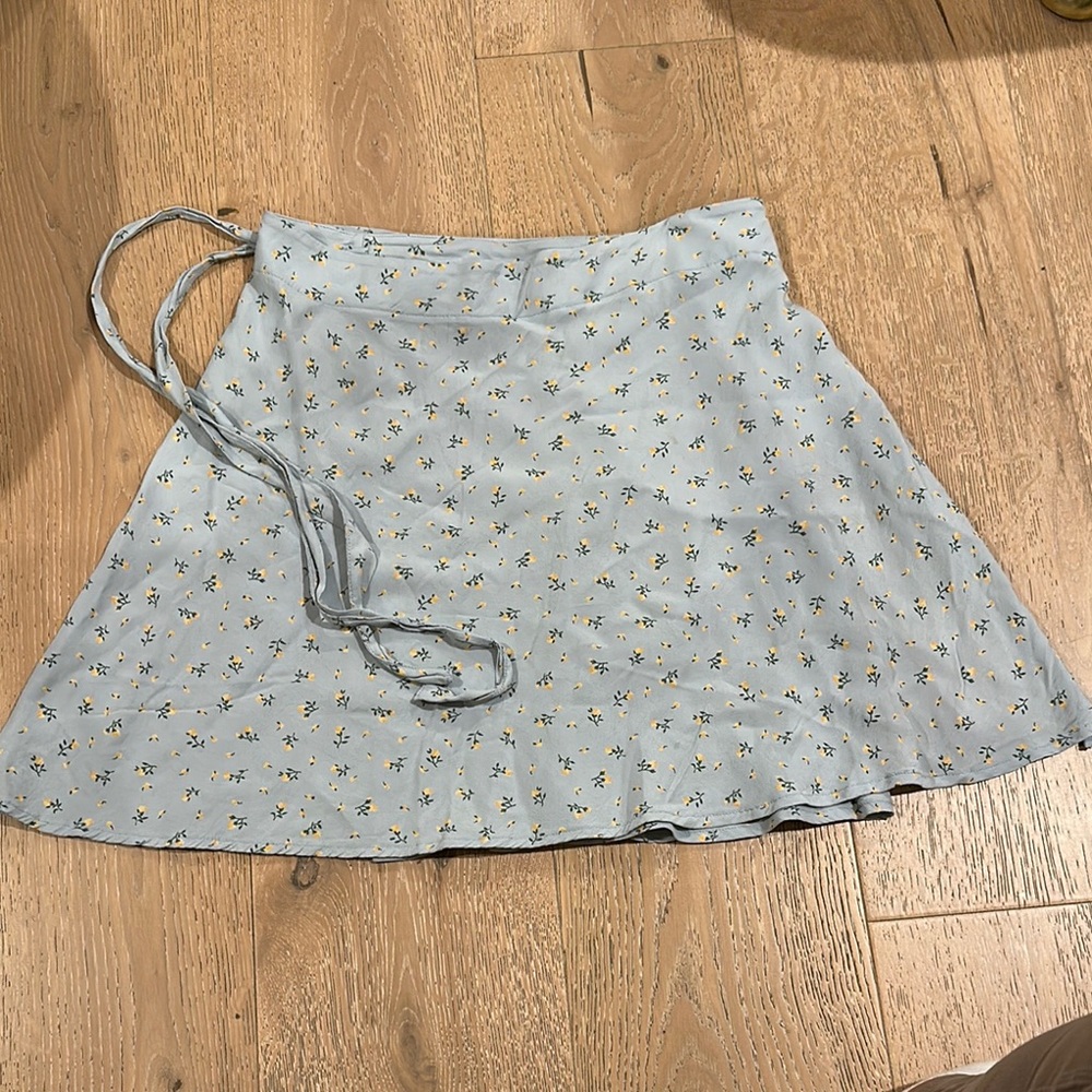 Brandy Melville Light Blue Floral Mini Skirt